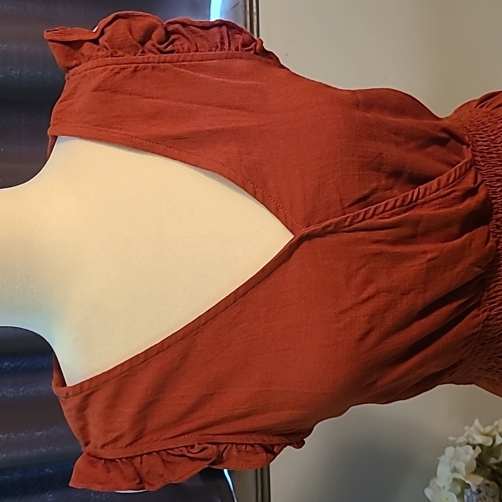 Moa Moa Ruffled Top - Picture 3 of 7